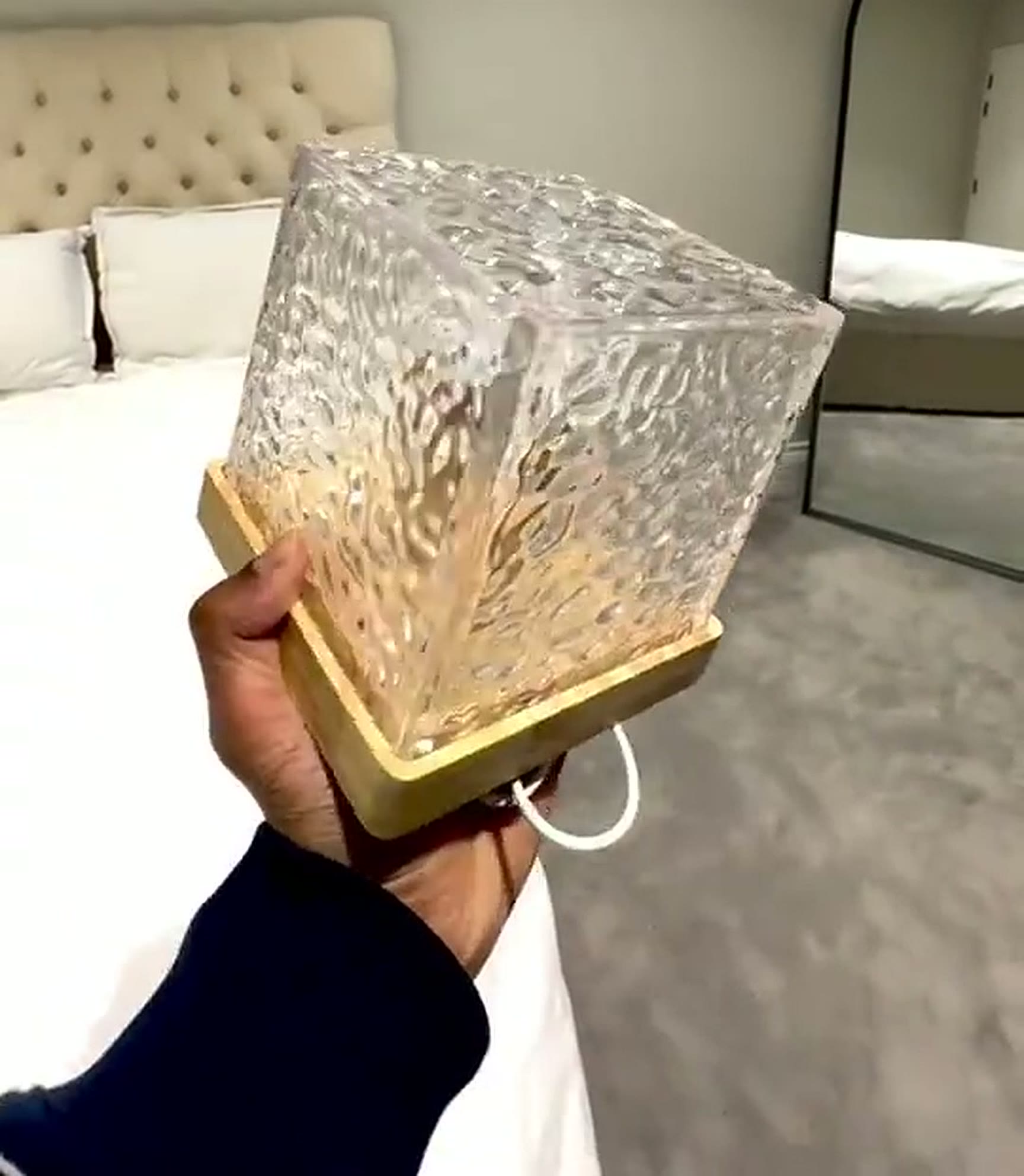 Cristal de verdad, madera de verdad.